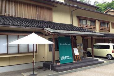 Yuwaku Guesthouse   Hostel
