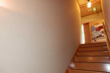 Yuwaku Guesthouse   Hostel