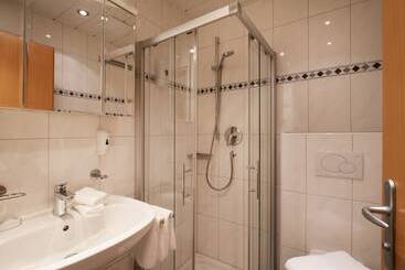 هاستل Gasthof Mamooserhof