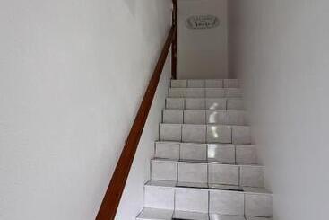 تختخواب و صبحانه C&d Residential Penthouse