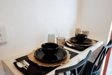 تختخواب و صبحانه C&d Residential Penthouse