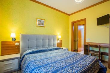 هتل Agriturismo La Mora Acquario