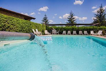 هتل Agriturismo La Mora   Gemelli