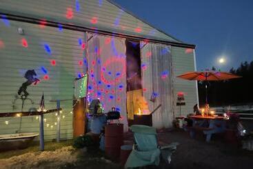 هتل Authentic Barn Bnb