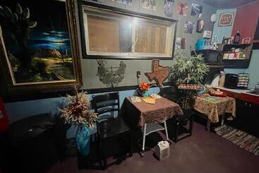 هتل Authentic Barn Bnb