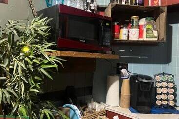 هتل Authentic Barn Bnb