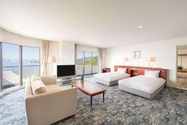 هتل Grand Mercure Awaji Island Resort & Spa