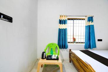 בית מלון כפרי Hill View Lodge &