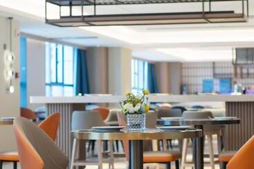 هتل Holiday Inn Express Changsha Development Zone, An Ihg