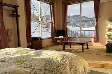 هتل Ishiuchi Ski Center   Vacation Stay 09210v