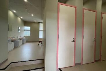 هتل Livinganywhere Commonsうるま Female Dormitory Vacation Stay 15532v