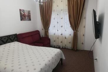 پانسیون Casa Bucur