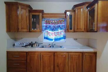پانسیون Paradise Suite In Old Harbour