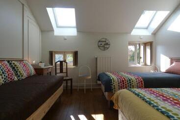 پانسیون Guestroom Châteaudun, 1 Pièce, 3 Personnes   Fr 1 581 123