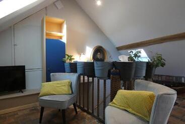 پانسیون Guestroom Châteaudun, 1 Pièce, 3 Personnes   Fr 1 581 123