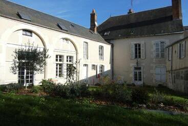 پانسیون Guestroom Châteaudun, 1 Pièce, 3 Personnes   Fr 1 581 123
