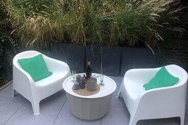پانسیون L Entre 2 Suite Wellness