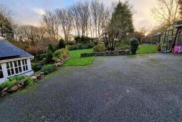 پانسیون Primrose Cottage