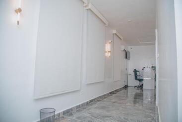 Sakasa Hotel And Suites