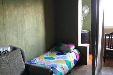 T9b Hostel