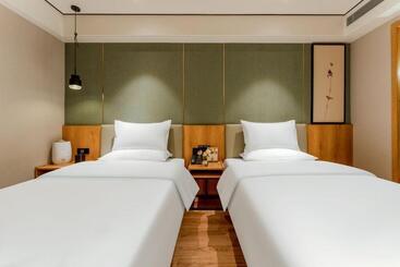 Zhanghe Hotel Hailiang Plaza, Hohhot Railway Station