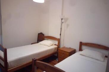 هاستل Costa S Lodging, 5min To The Airport, Shared Room For 2 People, Shuttle Service Available