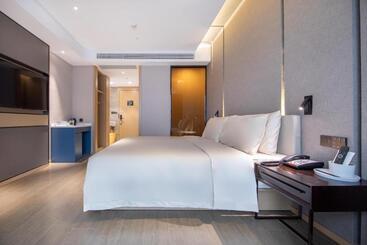 Atour Hotel Yichun Administrative Center