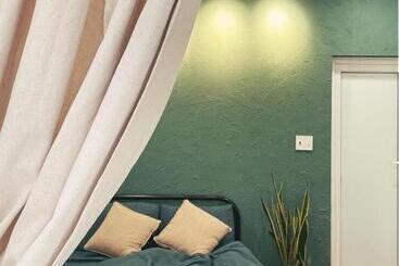 Babahouse2   Homestay Tp Vinh, View Sân Vườn
