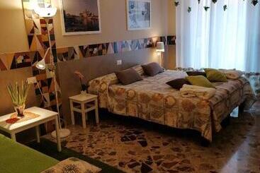 تختخواب و صبحانه Dimora Pascali   Relax & Holiday