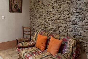 تختخواب و صبحانه Chambres D Hôtes   Le Mas Du Colombeyras