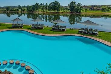 Blue Zone Leisure At Pine Lake Inn Resort