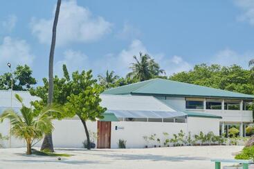 هتل Akomadoo Retreat