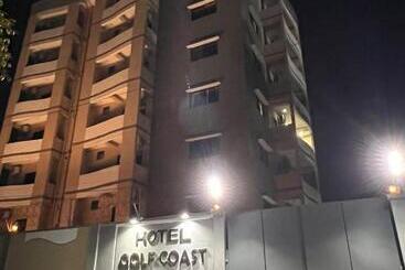 هتل Golf Coast