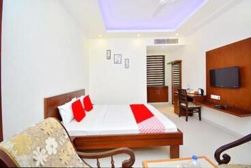هتل Maharajgarh Resorts At Splash Fun Park Hisar