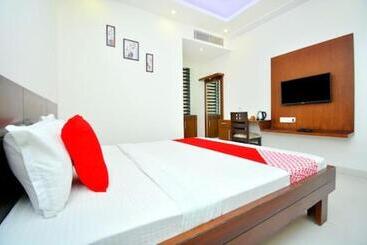 هتل Maharajgarh Resorts At Splash Fun Park Hisar