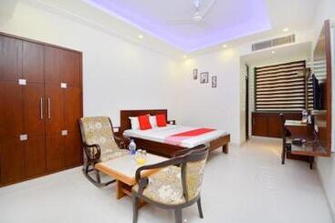 هتل Maharajgarh Resorts At Splash Fun Park Hisar