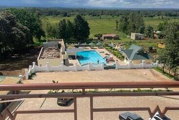 هتل Silver Slopes Resort And Spa