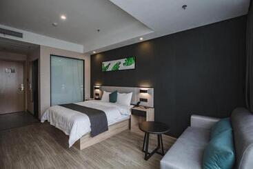 هتل Thank Inn Plus Weifang Kuiwen District Century Taihua People S Hospital
