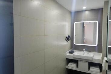 هتل Thank Inn Plus Weifang Kuiwen District Century Taihua People S Hospital