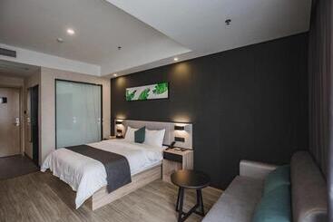 هتل Thank Inn Plus Weifang Kuiwen District Century Taihua People S Hospital