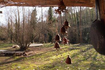 هتل Albergue Del Oso Tierraluz