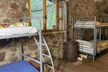 هتل Albergue Del Oso Tierraluz