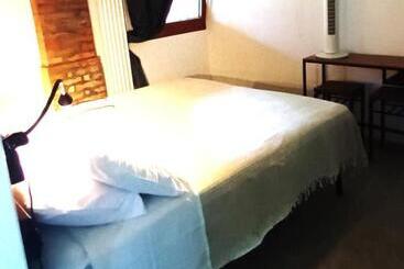 پانسیون Il Conte Di Montechiaro Rural B&b