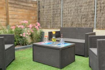 پانسیون Le Cœur De Canet   Maison Av Jardin   Tout Confort