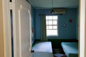 پانسیون Mi Casa Your Cass