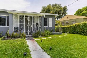 پانسیون Modern Comfort: Studio Retreat