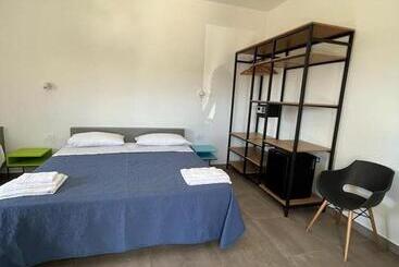 پانسیون Policaretto Rooms