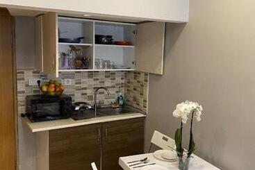 Riverland Apart Suites