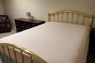 Youth Hostel 2