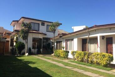 هاستل Hostal Blanca Estela